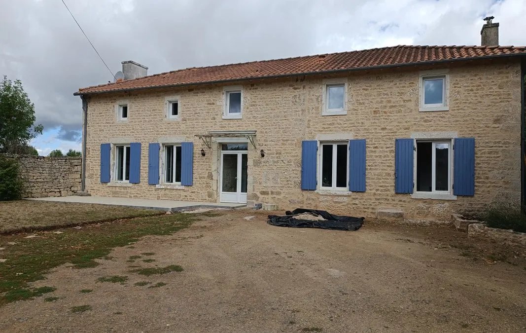 Photo 1