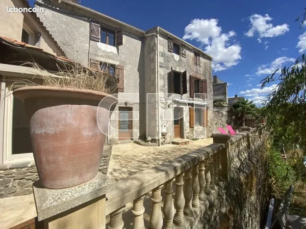 Maison 12 pièces 232 m²