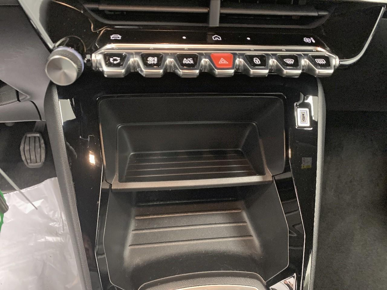 Peugeot 2008 100 s&s bvm6 style — photo 15