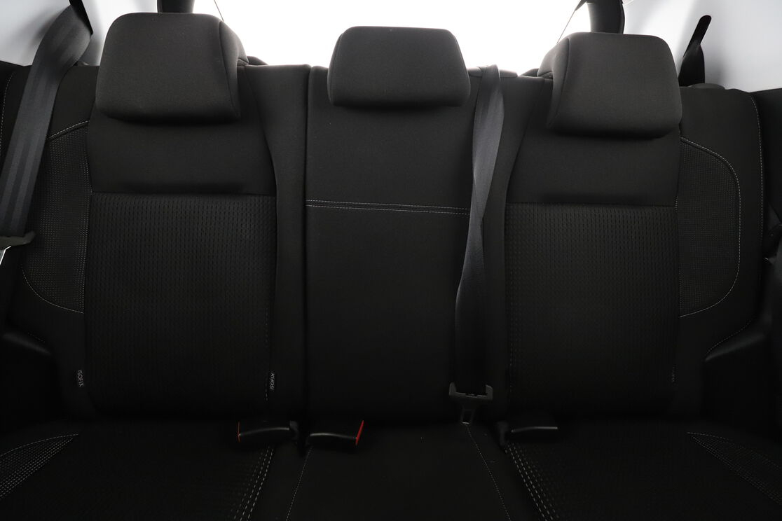 Peugeot 208 1.2 PureTech Allure — photo 14
