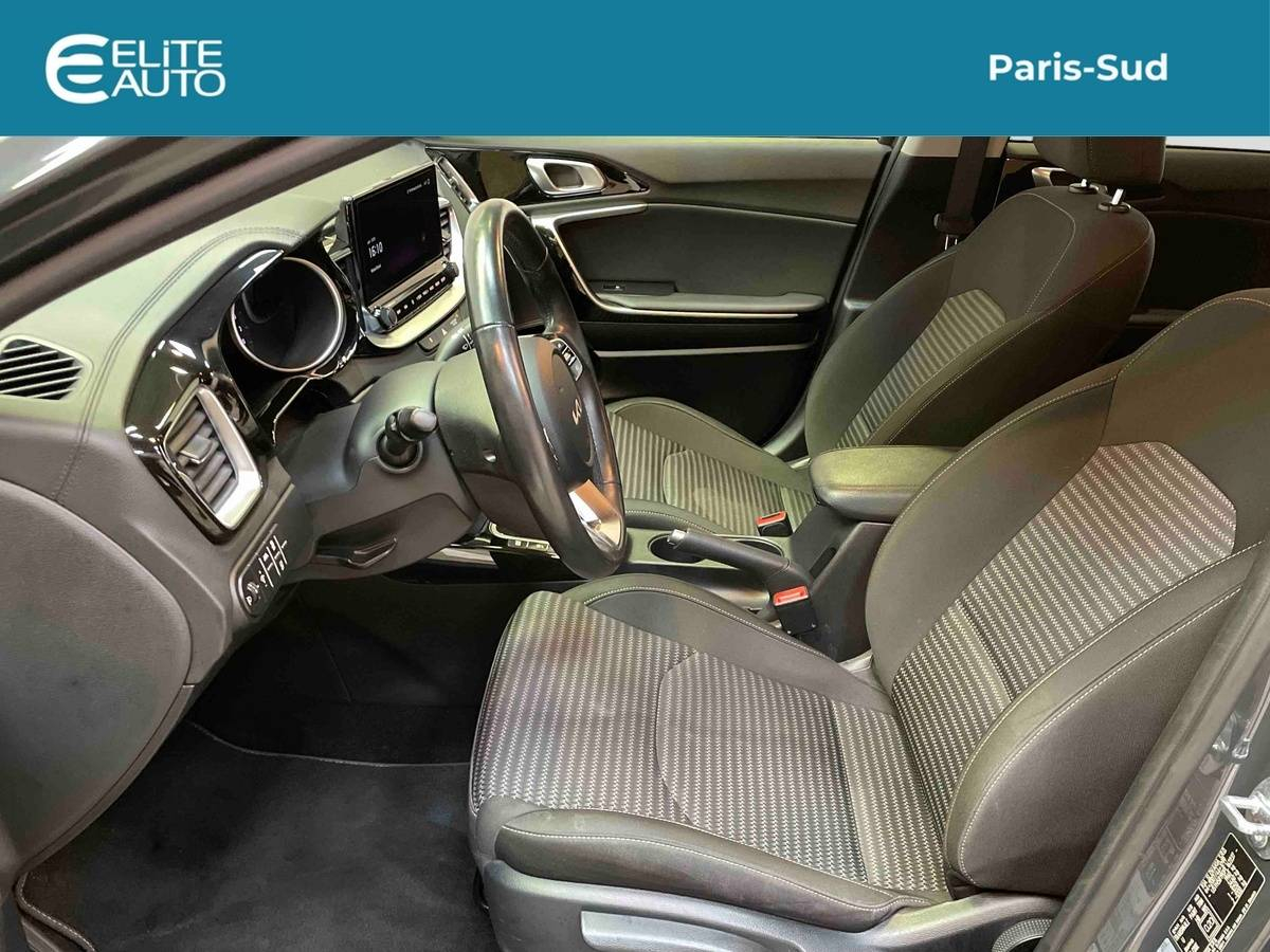 KIA CEED SW 1.6 CRDi 136 ch MHEV DCT7 — photo 12