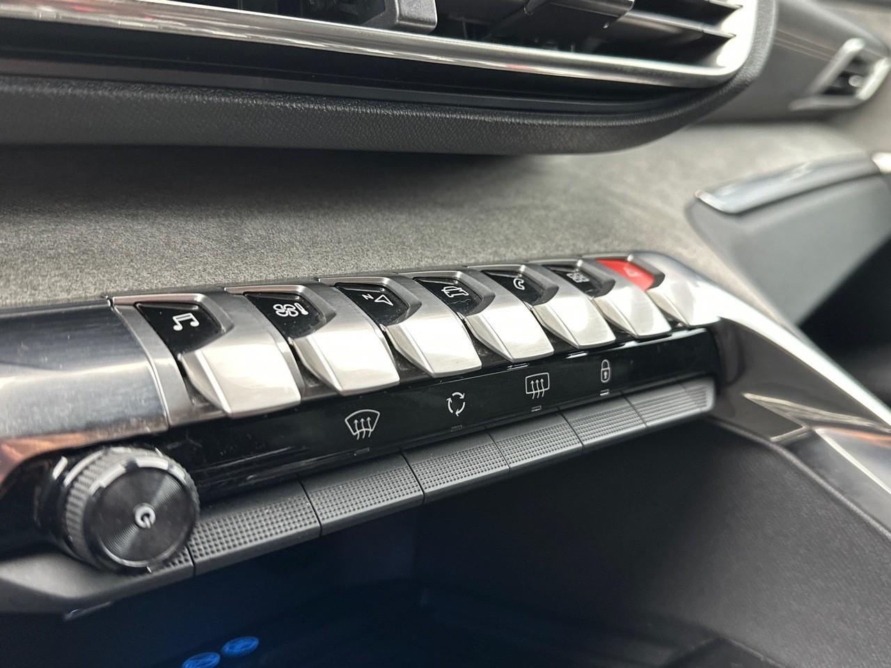 Peugeot 3008 puretech 130ch s&s eat8 gt — photo 27