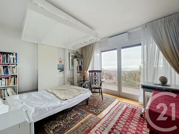 Studio 1 pièce 21 m²