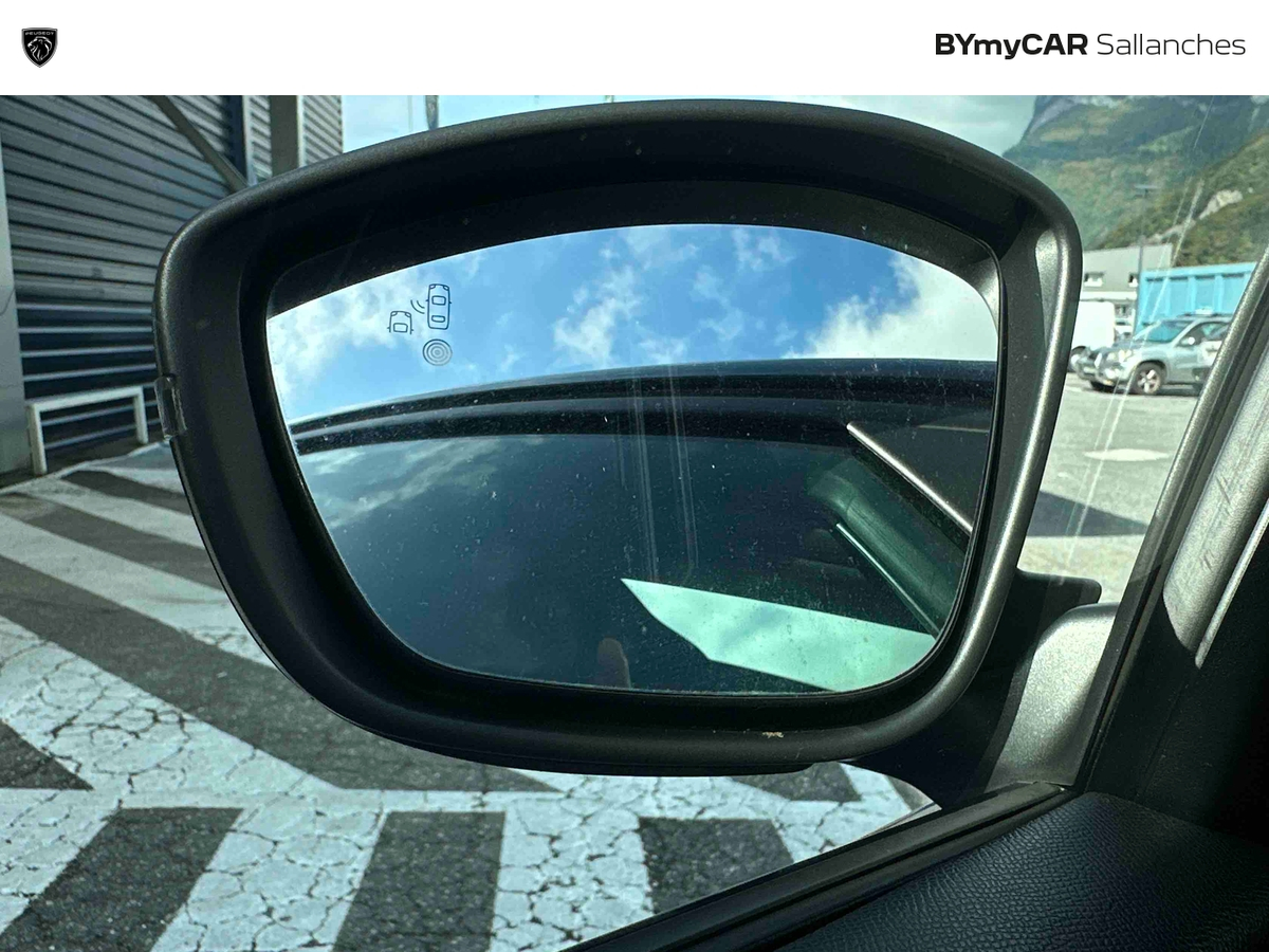 Peugeot 2008 PureTech 130 S&amp;S EAT8 — photo 39