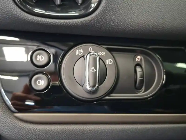 Mini Mini countryman 125 - 95 ch all4 bva6 — photo 5