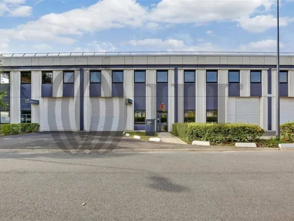 Local d'activité 1991 m²