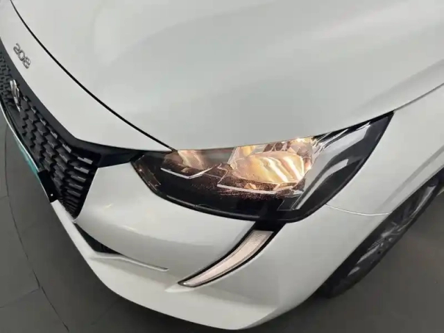 Peugeot 208 puretech 75 s&amp;s bvm5 — photo 16
