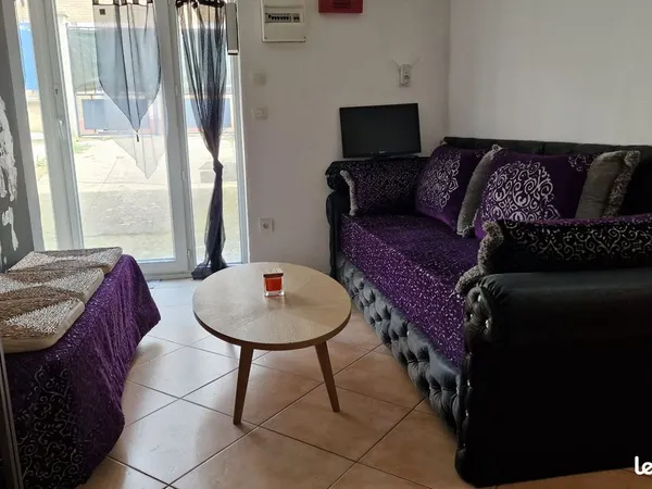 Chambre meublée au pied du RER A Neuilly Plaisance
