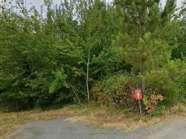 Terrain à bâtir de 1216 m² à SAINT-ANDRE-D'ALLAS (24)