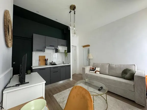 Studio 1 pièce 17 m²