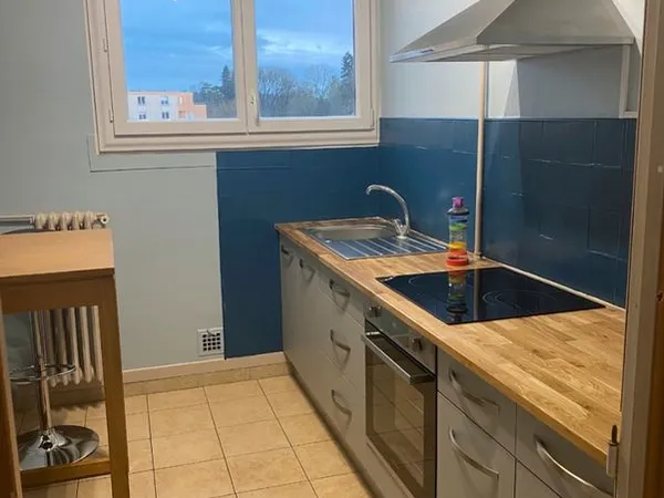 Appartement F4 rue de Fontaine écu