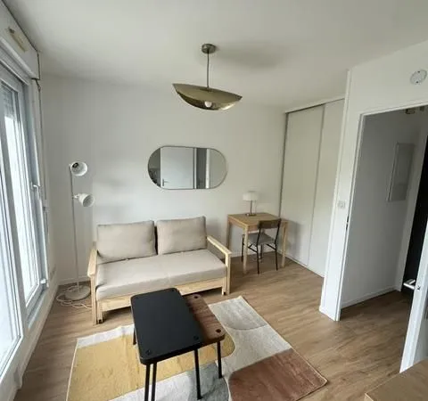 Studio 1 pièce 18 m²