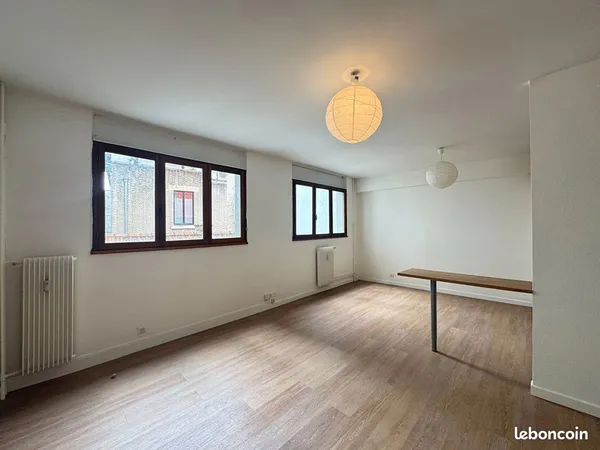 Studio 1 pièce 36 m²