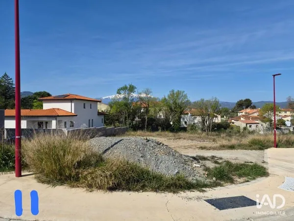Terrain 326 m²