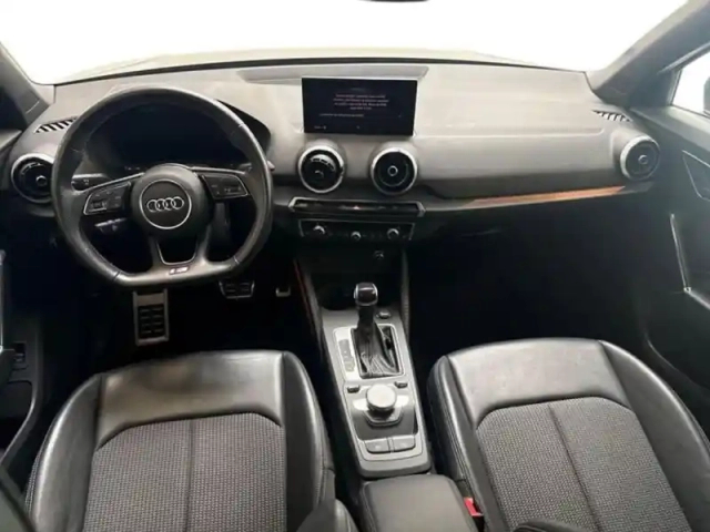 Audi Q2 35 tfsi 150 s tronic 7 s line plus — photo 8