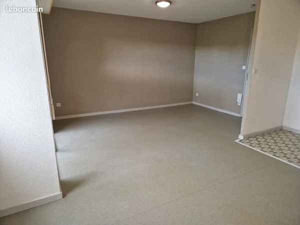 Appartement - 2 pièces - 46.5 m² - RDC /1