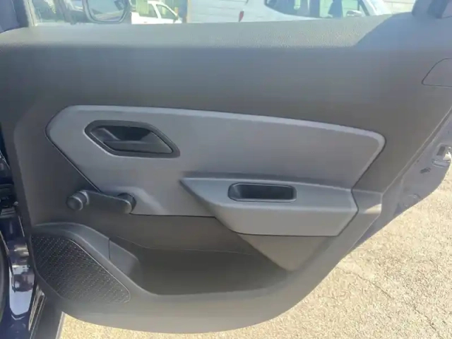 Dacia Duster blue dci 115 4x2 — photo 35