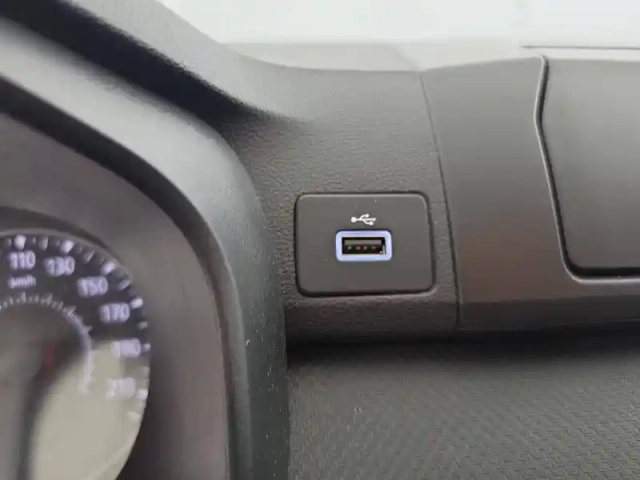 Dacia Sandero sce 65 — photo 258