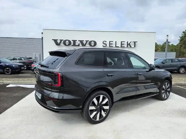 Volvo Ex90 twin performance awd 517 ch 1edt — photo 3