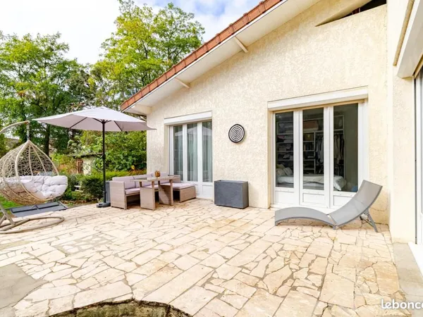 Maison 5 pièces 92 m²
