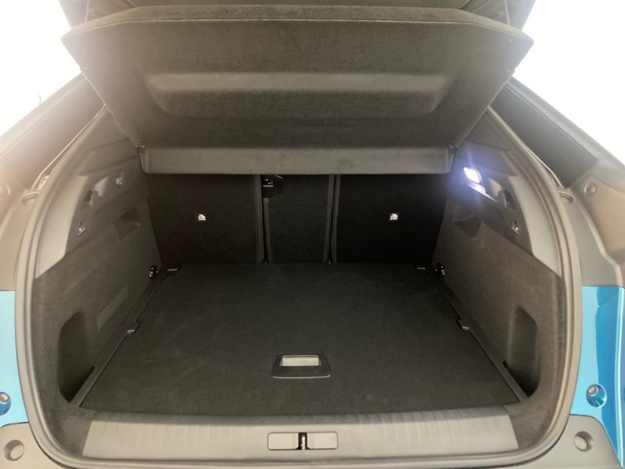 Peugeot 3008 hybrid 145 e-dcs6 gt — photo 6