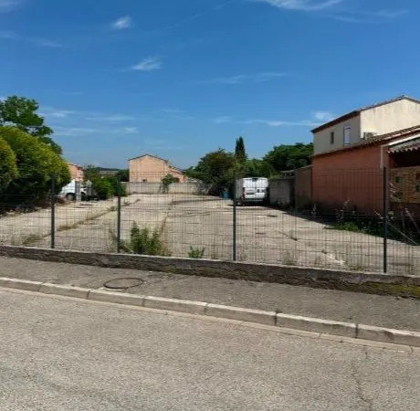 🚗 à louer - parkings extérieurs sécurisés à la crau (espace charlotte)