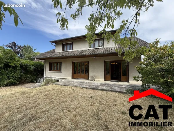 Maison 8 pièces 160 m²