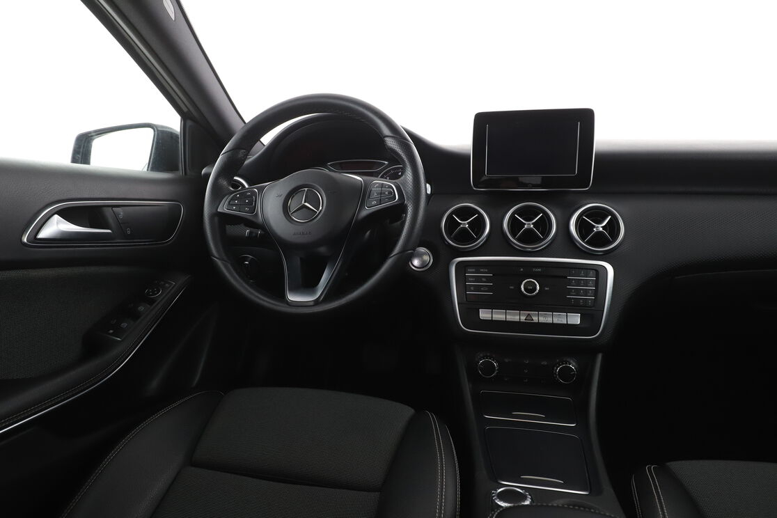 Mercedes-Benz Classe A 200 d Sport Edition 7G-DCT — photo 12
