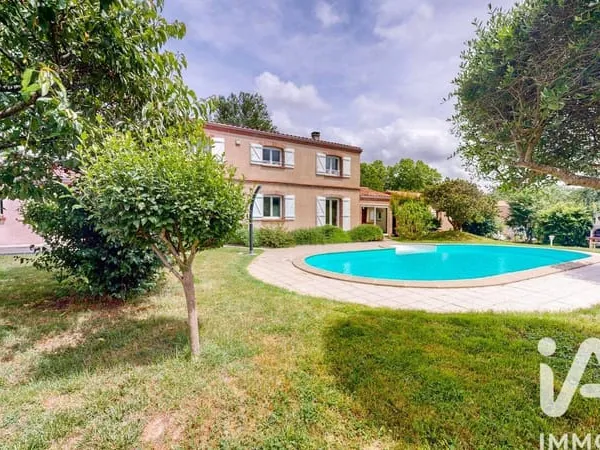 Maison 6 pièces 200 m²