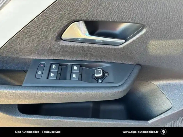 Opel Astra 1.2 turbo 110 ch bvm6 — photo 7