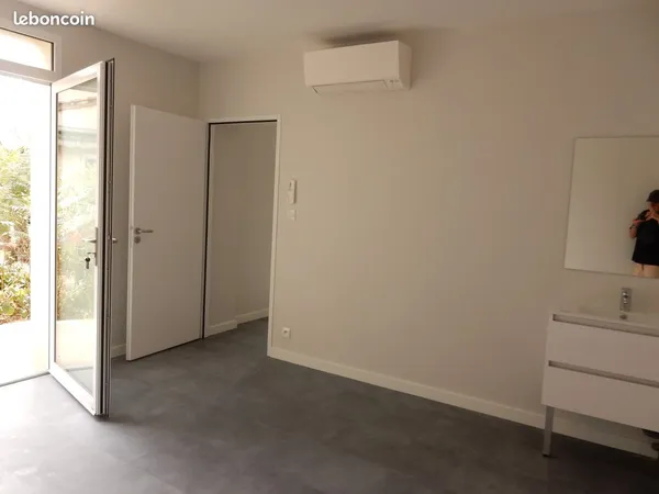 Bureau lumineux et fonctionnel de 28 m² à Toulouse 31100- [Quartier Saint Simon]