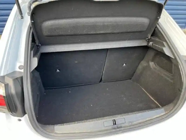 Peugeot 208 1.2 puretech 75ch s&amp;s style — photo 5