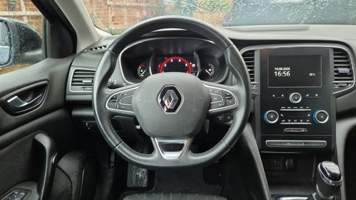 Renault Megane 1.3 TCe 115 - Limited – 2019 – 70565 km – Essence – Boîte Manuelle — photo 27