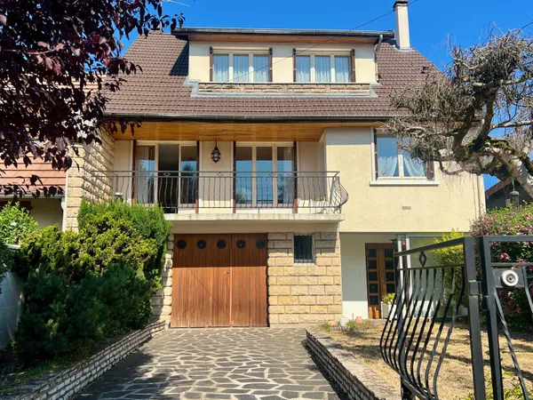 Maison 6 pièces 161 m²