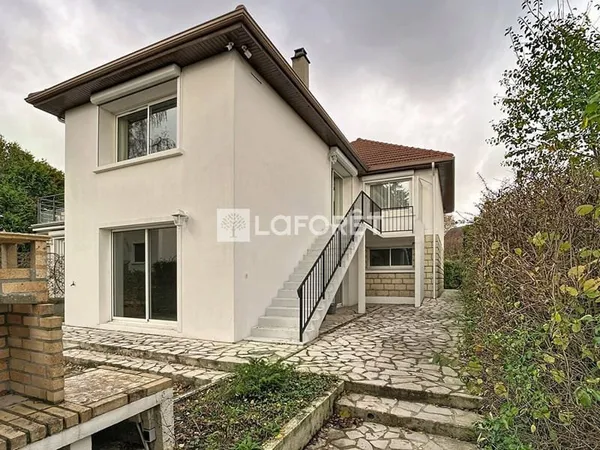 Maison 6 pièces 151 m²