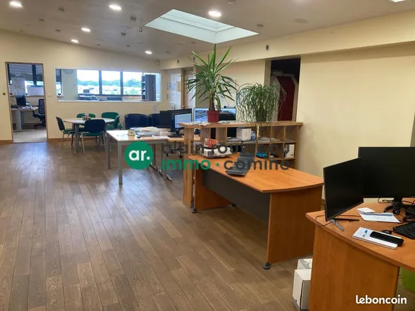 Local 500 m² Les Ponts-de-Cé