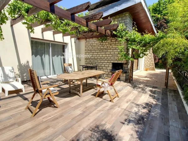Maison 8 pièces 190 m²