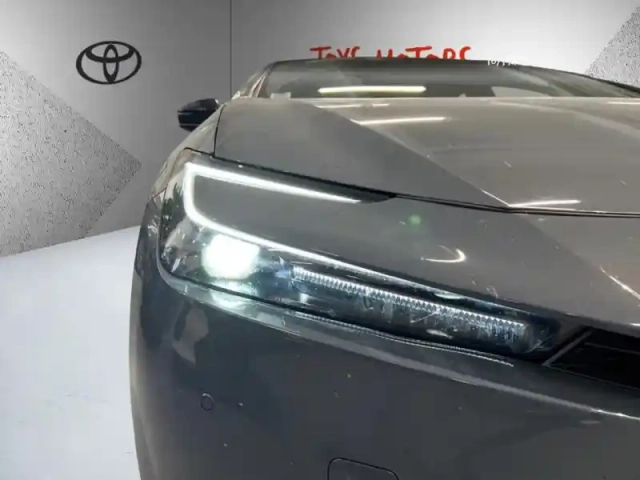 Toyota Prius hybride rechargeable 223ch design phe — photo 17