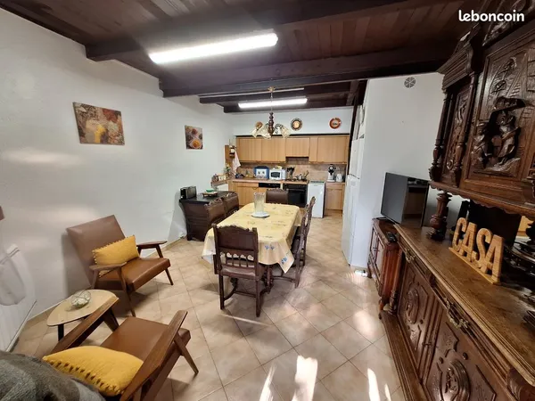 Maison de village meublée de 80 m² - 3 chambres - Jardin - Vue dégagée