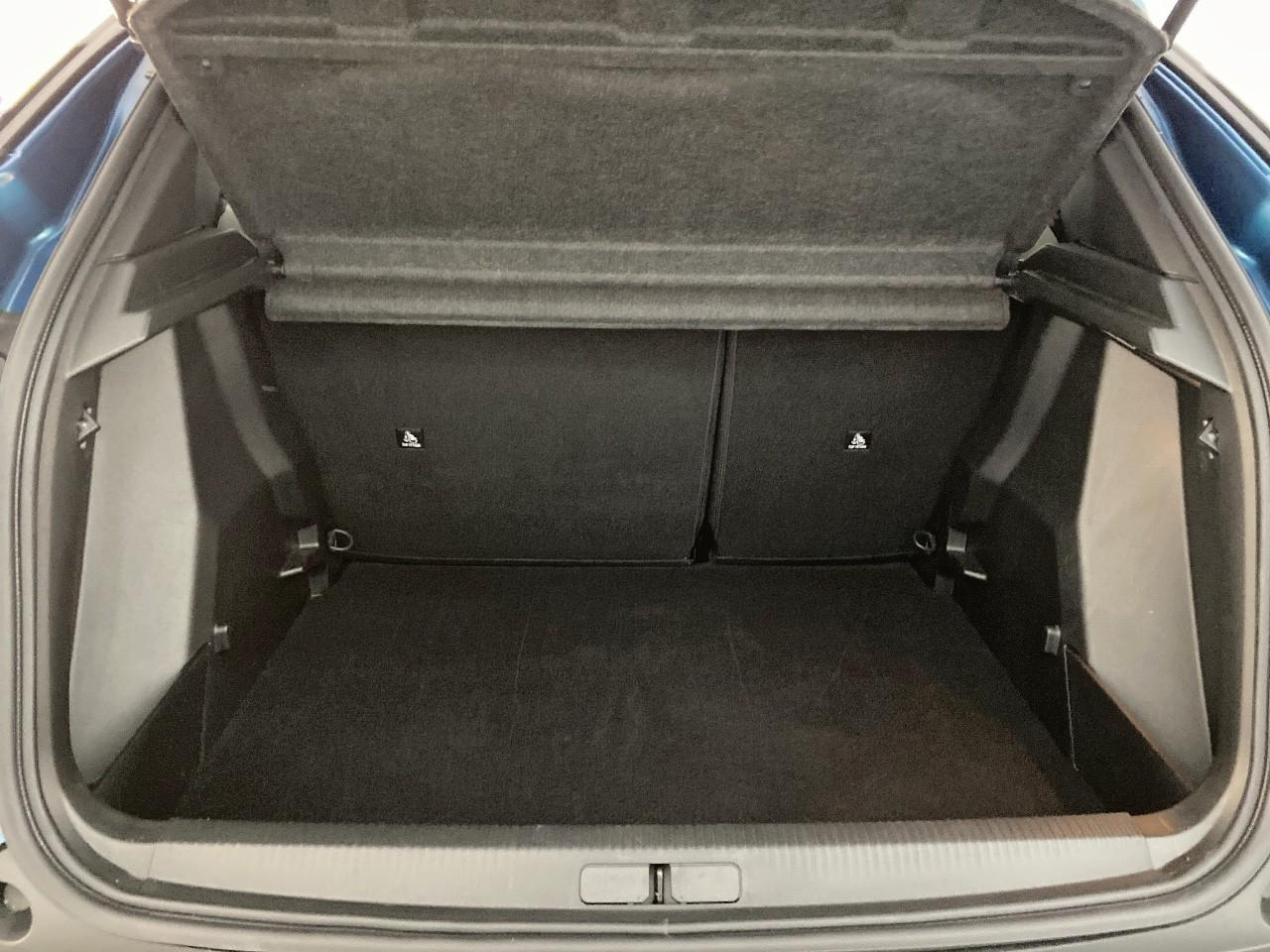 Peugeot 2008 hybrid 145 ch e-dcs6 allure — photo 6