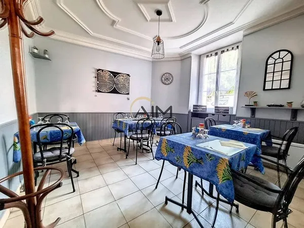 Fonds de commerce 8 pièces 184 m²