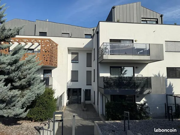T2 de standing en rez-de-jardin avec terrasse, garage et prestations haut de gamme - Saint-Louis