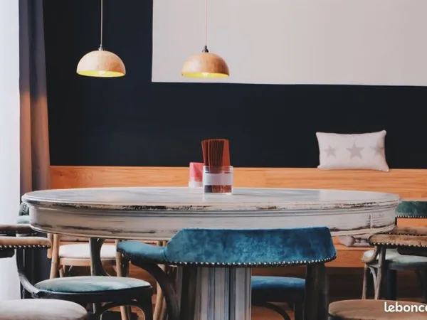 Restaurant 250 m² ST MAUR DES FOSSES