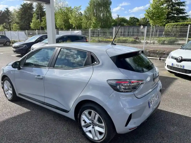 Renault Clio blue dci 100 ch gsr2 — photo 6