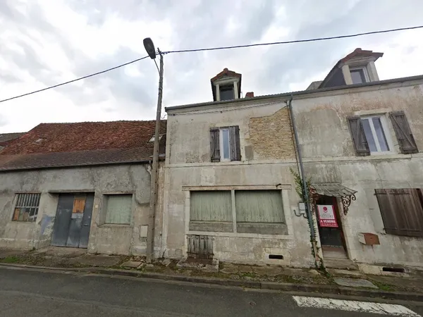 Maison de ville St pierre le moutier