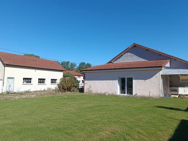 Maison individuelle 164 m2 avec garage annexe