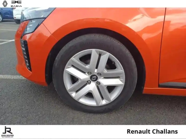 Renault Clio 1.0 tce 90ch evolution — photo 8