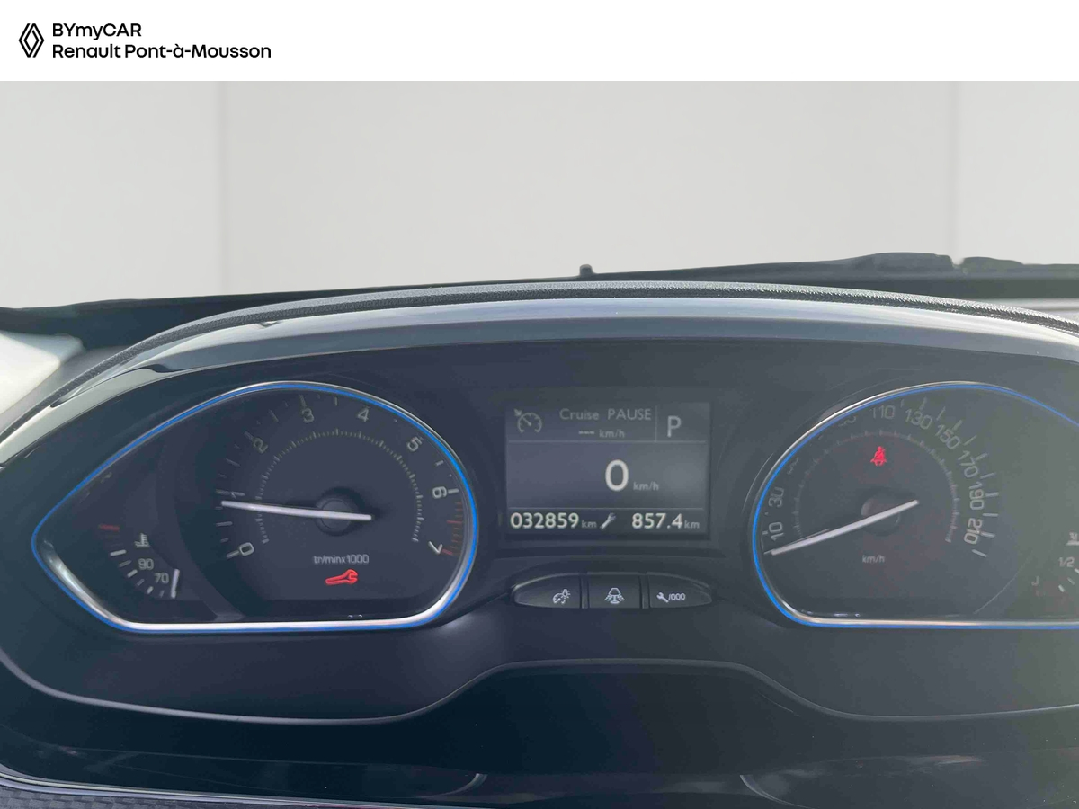 Peugeot 2008 PureTech 110ch S&amp;S EAT6 — photo 15