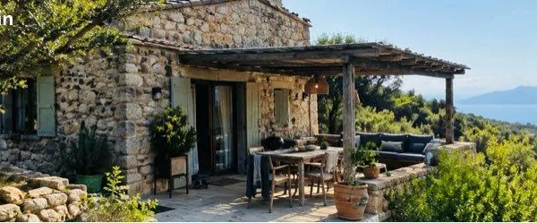 BERGERIE EN PIERRE 92 M² Propriano Octobre à Juin