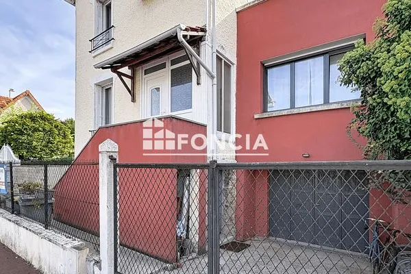 Maison 7 pièces 140 m²